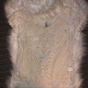 🚨 CLOSET PURGE! 🚨 2Hearts Lace Top